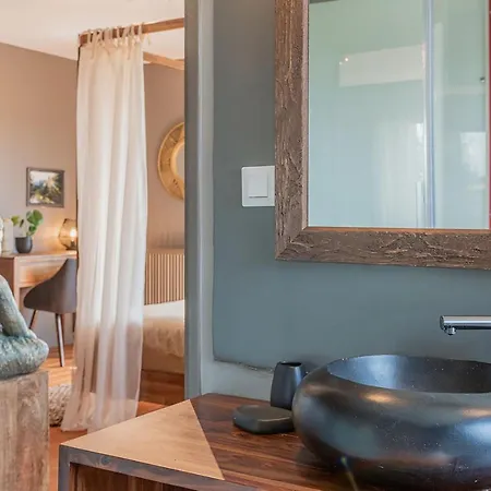 La Grange Du Coulin Pensión