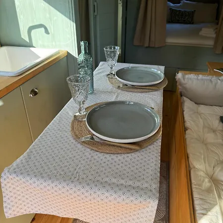 La Grange Du Coulin Guest house